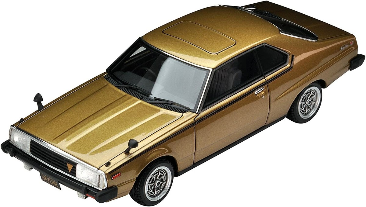 Ignition Model TOMYTEC T-IG4307 Nissan Skyline 2000GT-ES Golden