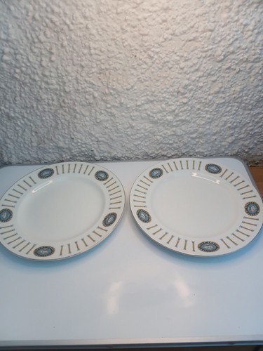 Alfred Meakin Vintage Parthenon Pattern Glo White Dinner Plates X2 10 inch Size