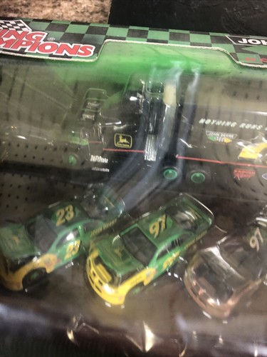 Racing Champions John Deere 1:64 NASCAR 6pz set commerciale con trasportatore #97 nuovo con scatola - Foto 8 di 15