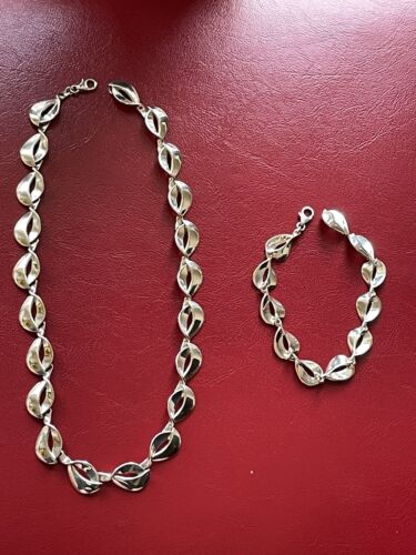 Beautiful Sterling Silver Necklace and bracelet set - Foto 1 di 14