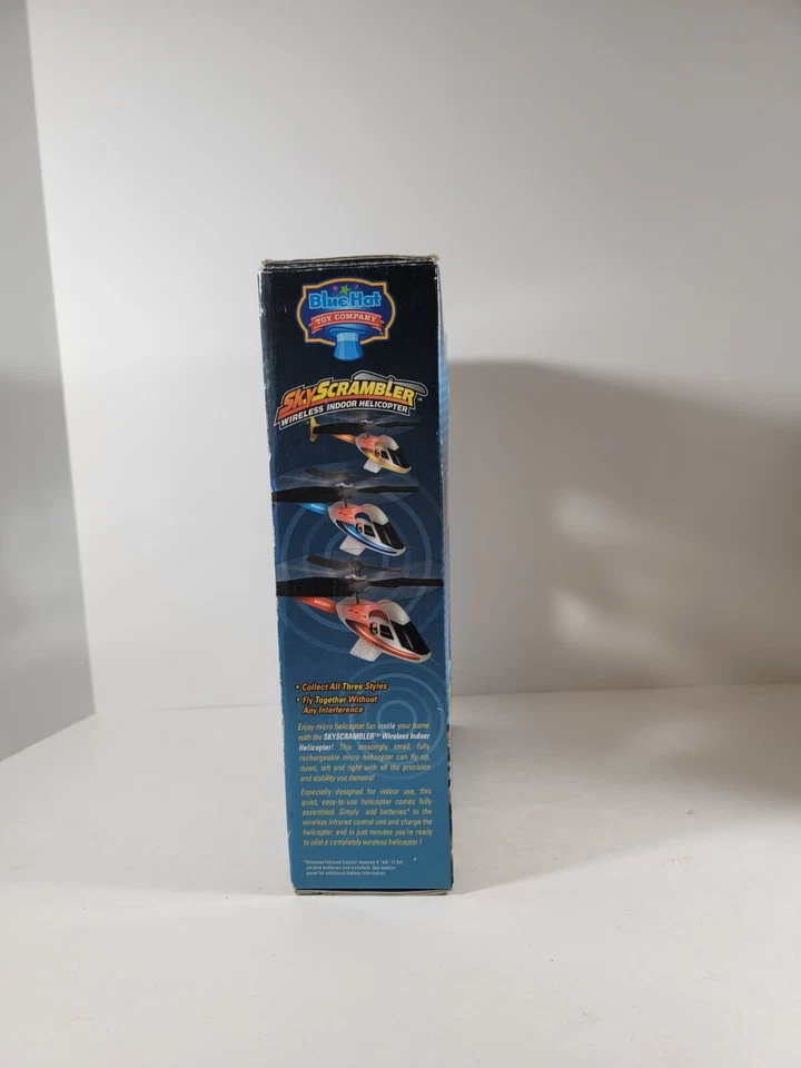 Sky Scrambler Helicóptero Inalámbrico Interior Sombrero Azul Toy Company Foto 4 de 4