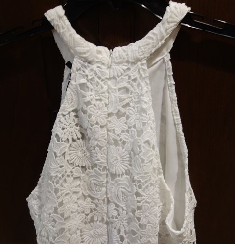 Fashion Collection Sojan Women's White Floral Lace Sleeveless Dress Medium NWT - Picture 4 of 6