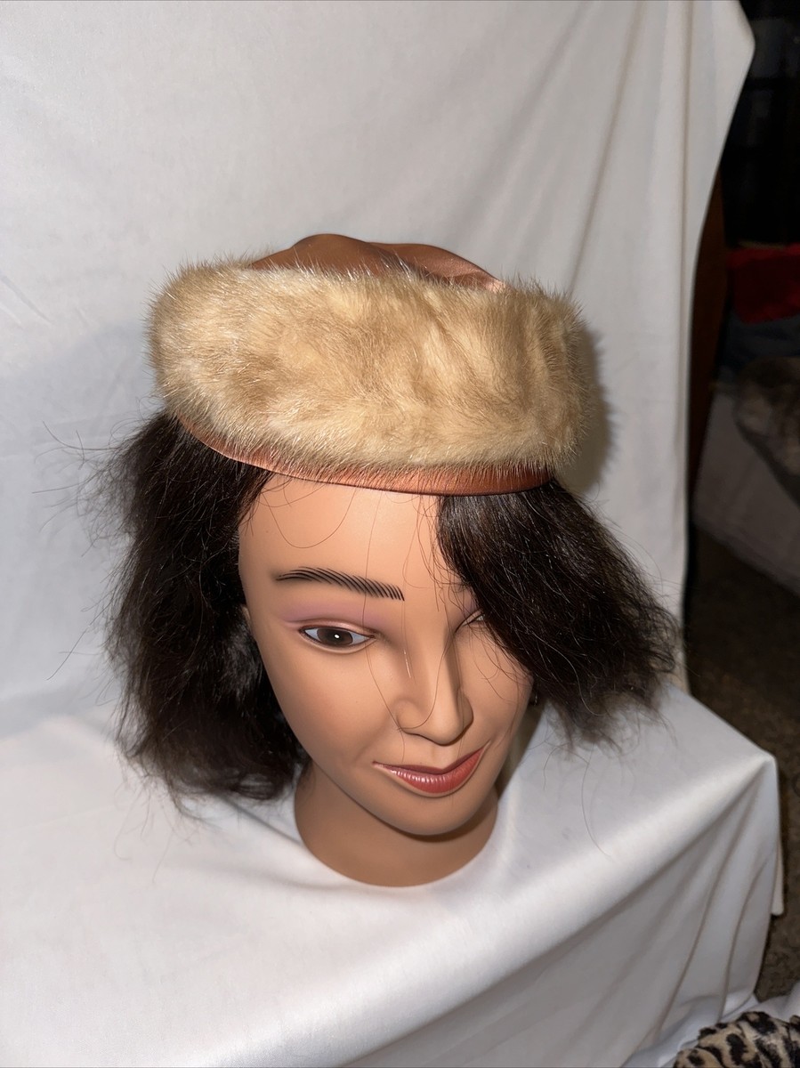 VINTAGE NOREEN WOMAN display picture 1