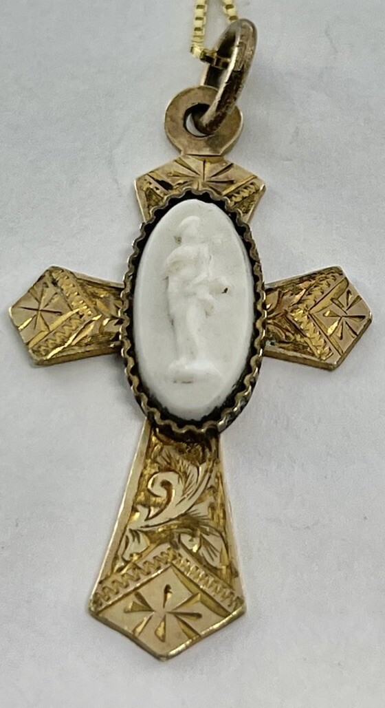 Victorian Engraved RG Applied Art Glass Cameo Christain Cross Pendant Necklace View 5