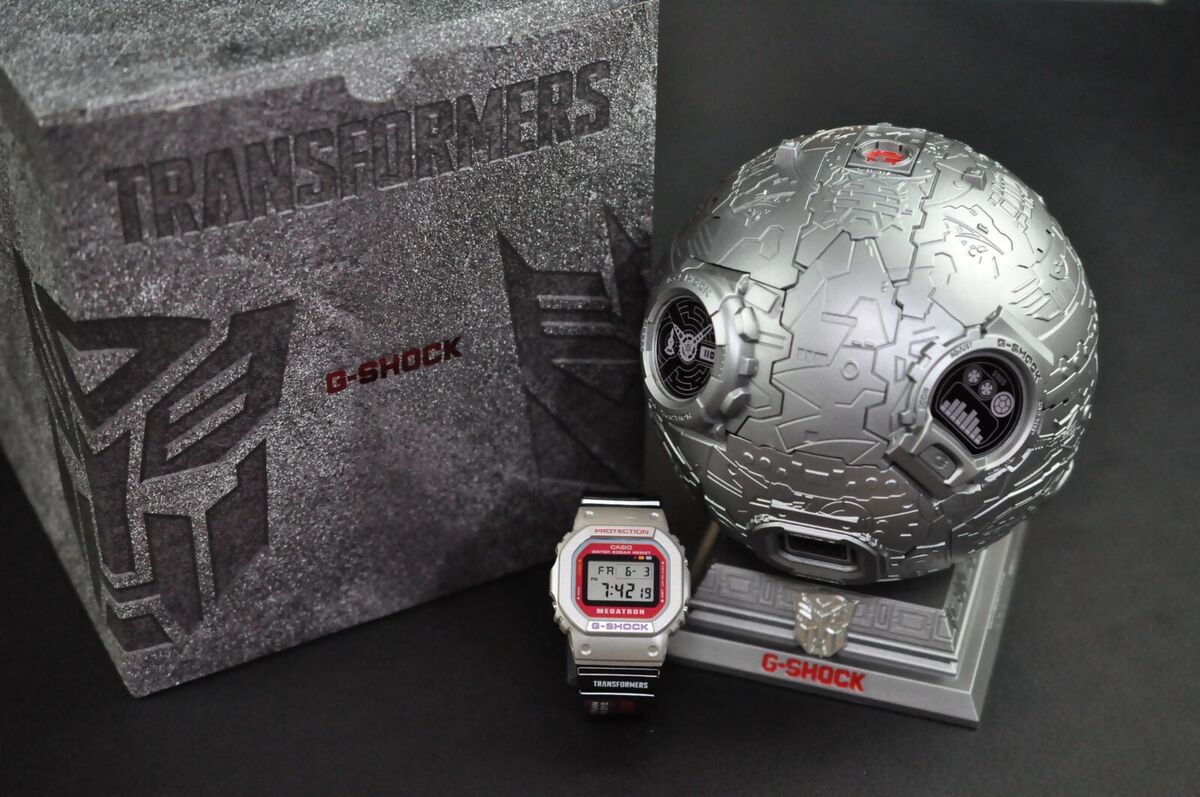 Casio Transformers x G-Shock Megatron DW-5600MEGA22-8PFT Casio Transformers x G-Shock Megatron DW-5600MEGA22-8PFT
