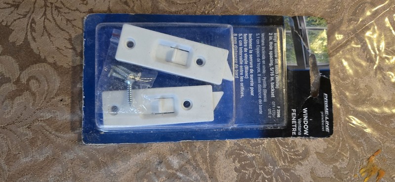PrimeLine F2749 Vinyl Window Tilt Latch