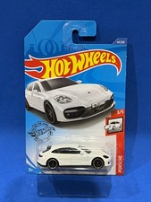 2019 HOT WHEELS HW PORSCHE 3/5 PORSCHE PANAMERA TURBO S E-HYBRID SPORT TURBO WHT