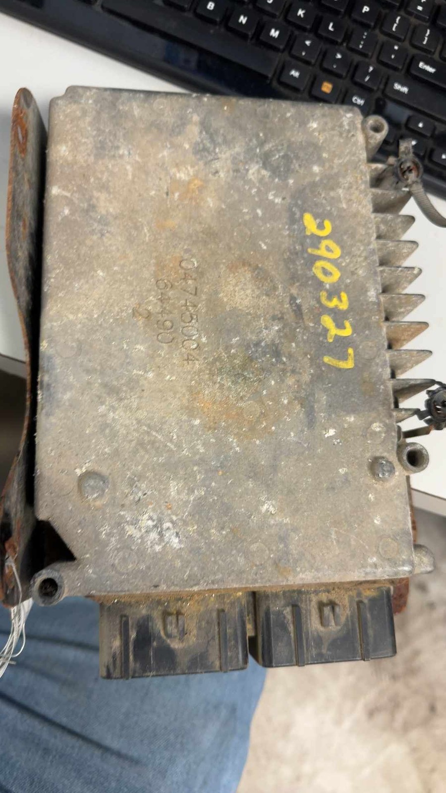 Picture 1 of 4