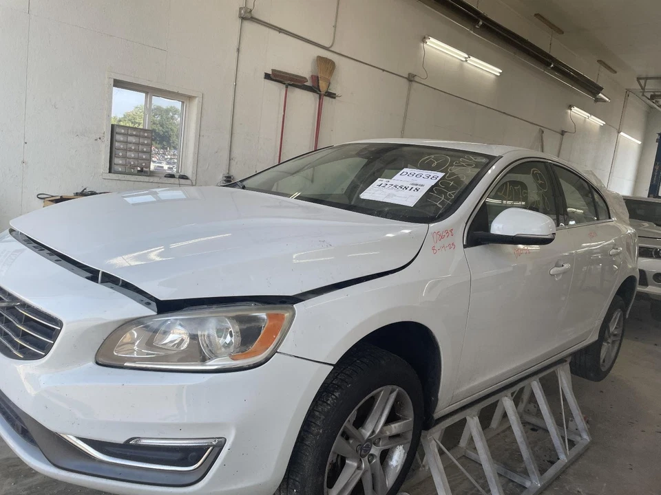 Used A/C Compressor fits: 2014 Volvo S60 2.5 Grade A - Image 3 of 4
