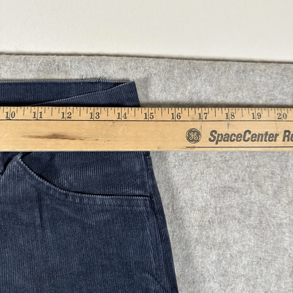 Jeans de veludo vintage Levi's 30x33 519-1517 feito nos EUA azul marinho ajuste reto - Imagem 2 de 4