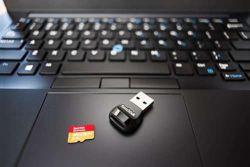 SanDisk Uhs-I Microsd Reader/Writer NEW - Picture 2 of 6