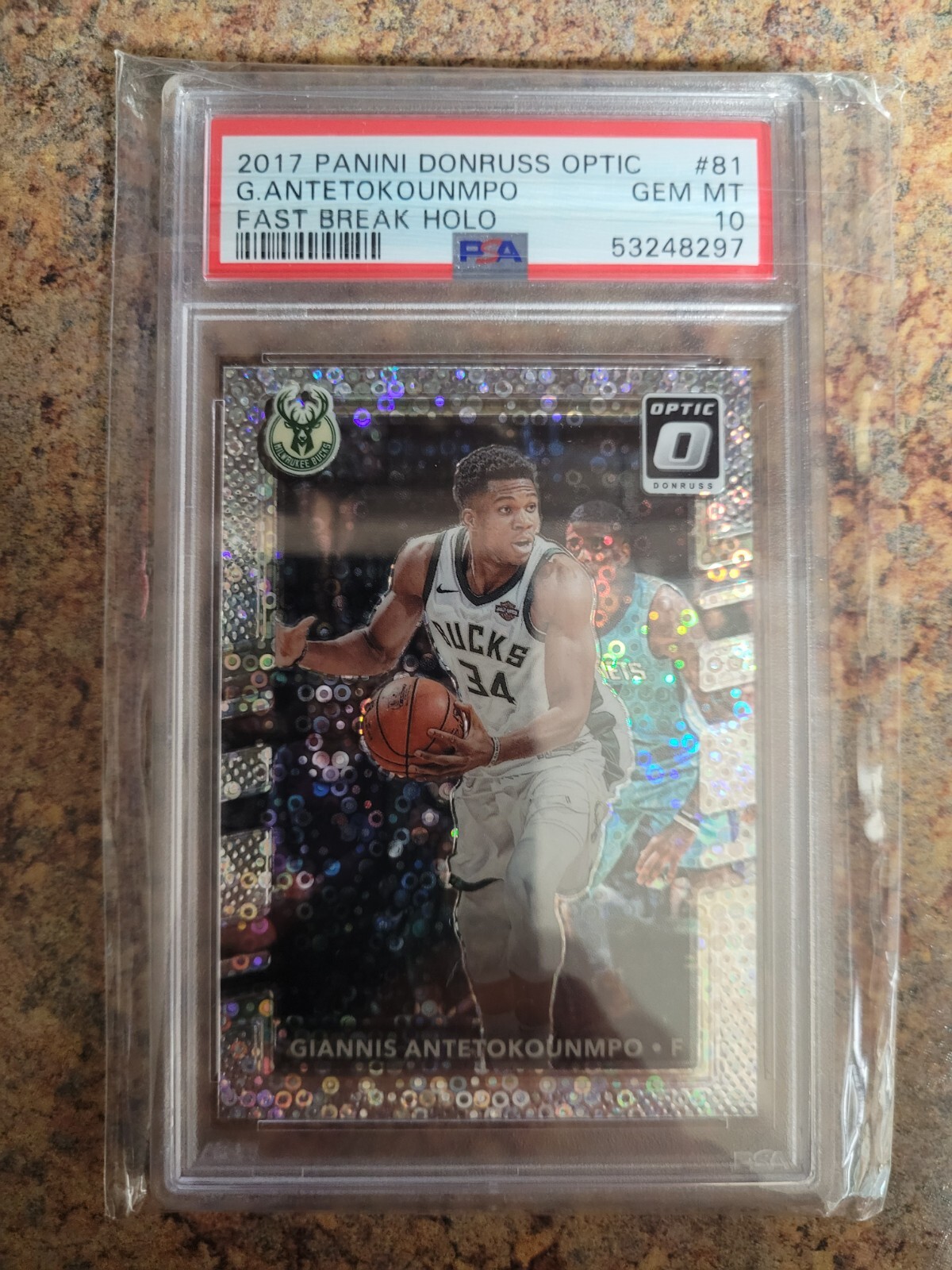 2017 Panini Donruss Optic Giannis Antetokounmpo, Fast Break Holo, PSA 10, GEM MT