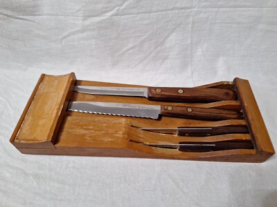 Vintage Lot of 4 Flint Arrowhead Stainless Vanadium Knives With Wall Holder USA
