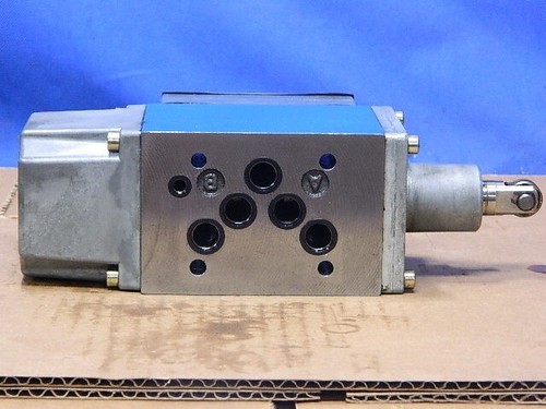 VÁLVULA DE VIGILANCIA REXROTH 5-4WMR10X70-32/GUIÑADA PUERTA DE SEGURIDAD CON GARANTÍA DE 90 DÍAS - Imagen 7 de 8
