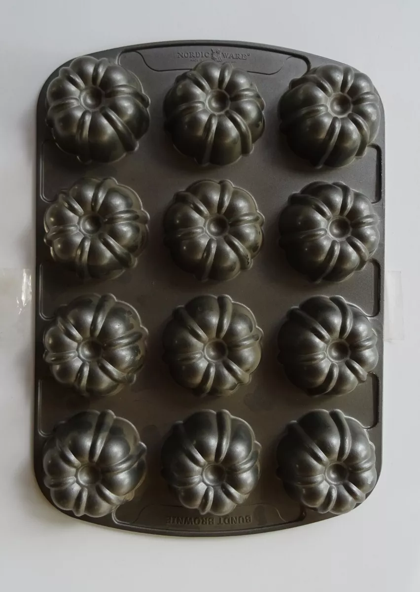 Bundt Brownie Pan - Nordic Ware - OliveNation