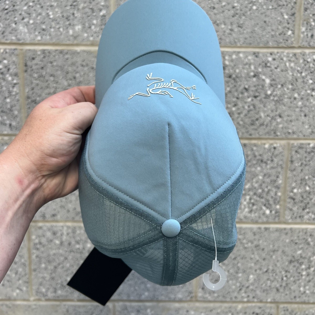 Arc'teryx Curved Brim Performance Trucker Cap Blue NWT | eBay