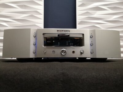 Marantz SA-15S1 Super Audio High-End SACD/CD Player 2-Channel