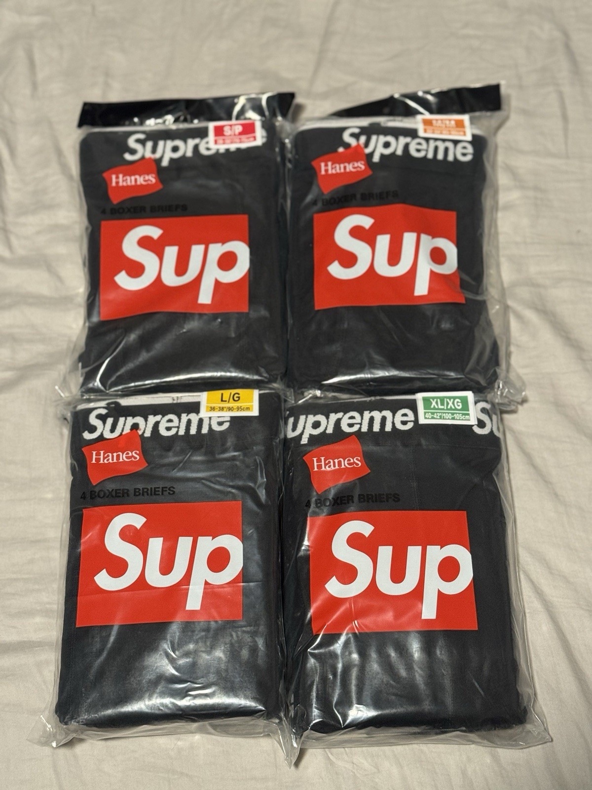 NEW Supreme x Hanes Boxer Briefs | 4 Pack | Black & White | Size S