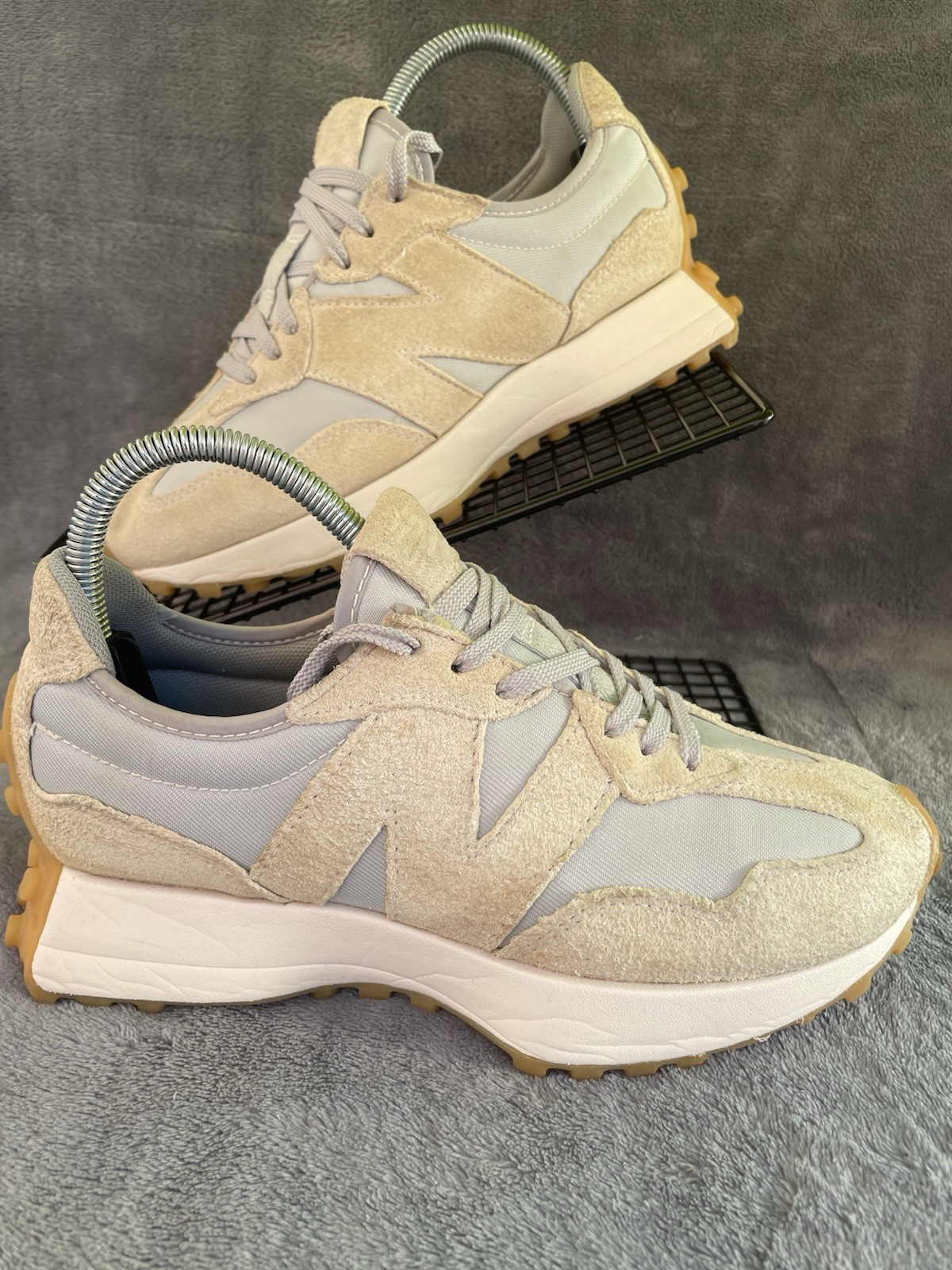 New Balance 327 Trainers Moonbeam Suede Women's Trainers UK Size 5