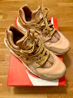 Nike Air Huarache Flax / Wheat / Gum Light Brown (318429-202) – Größe 43 US 9.5 - Bild 1 von 4