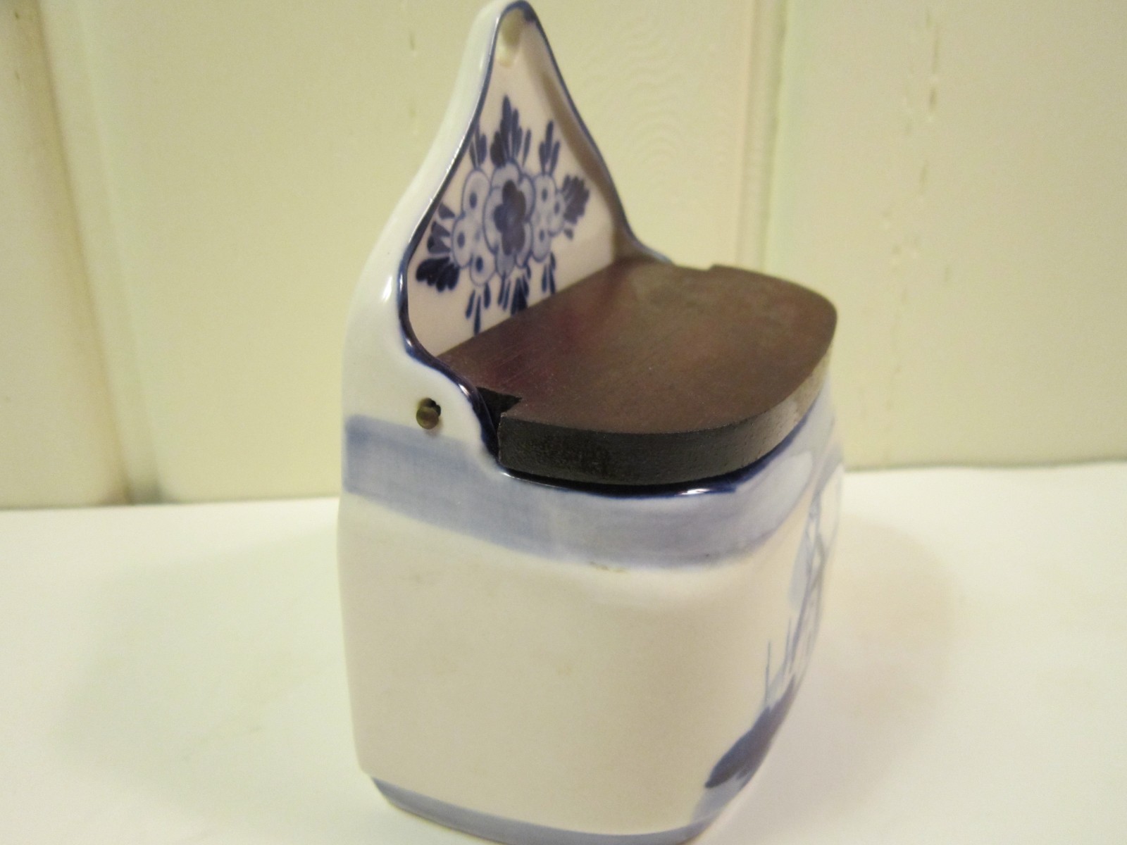 Salt Cellar, Royal Delft, Vintage, Used, Hand Painted, Wooden Lid, 4"x5"x3".