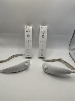 2 OEM Nintendo Wii Remote Controllers White + 2 Nunchuks Tested Working Straps