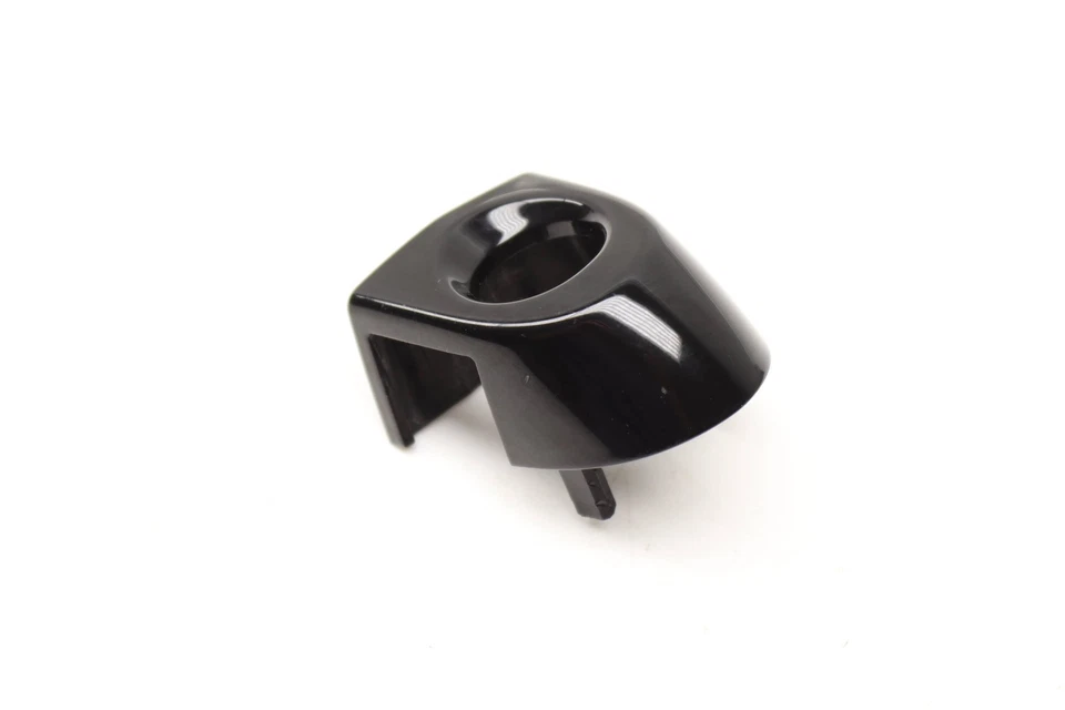 2014-2016 BMW 435I XDRIVE - Front LEFT Exterior DOOR Handle Cylinder CAP - Image 2 of 4