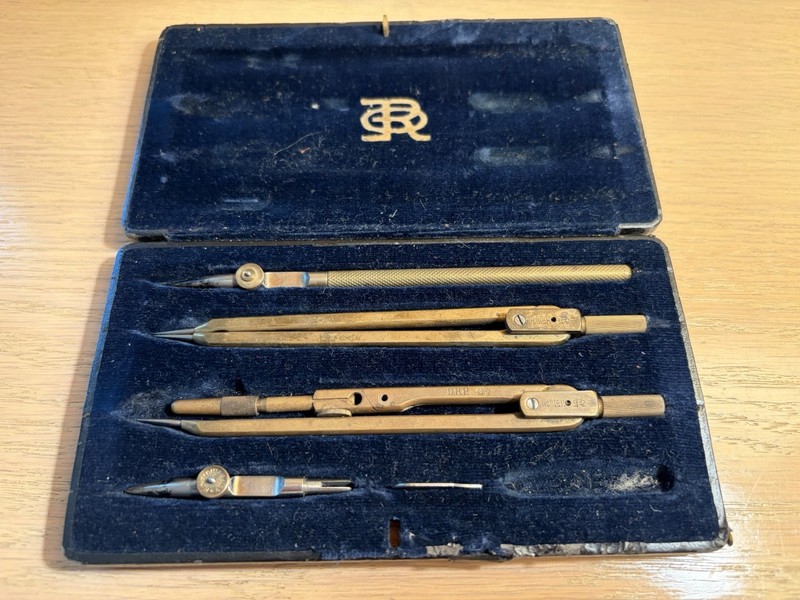 Richter Vintage Drafting Compass & Divider Set in Case, Blue Velvet Interior