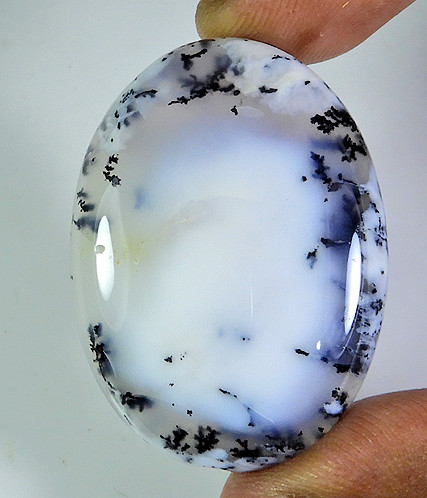 Opale Dendrite Naturelle Ovale - 24.30 Carats, 35x21 Mm, Non Traitée, Qualité Supérieure