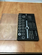 Craftsman 9-52343 37 Piece Tap & Die Set   incomplete