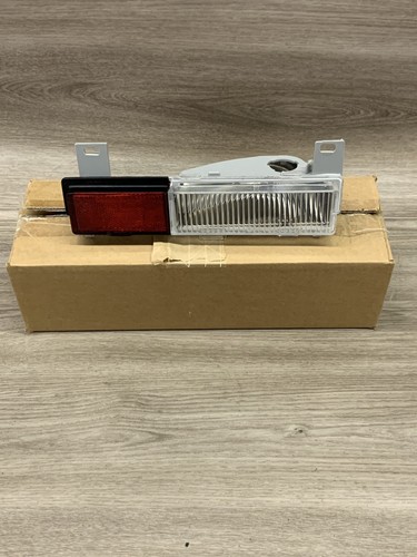1984-87 C4 Corvette right rear marker light 917902 NEW NOS GM - Picture 1 of 4