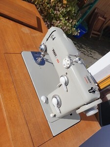 Nähmaschine von Pfaff 262 inkl. Kommode