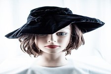 Antique 1920's BRIAR CLIFF Black Velvet Solid Women Beret Hat Size S 6.3/4