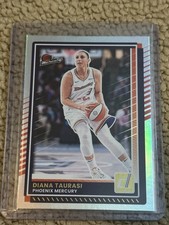 2025 Panini WNBA Donruss Base Silver Holo #14 Diana Taurasi