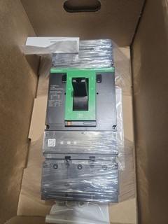 SquareAC Circuit Breaker 600A 600v 3p Circuit Breaker Arc Fault Circuit