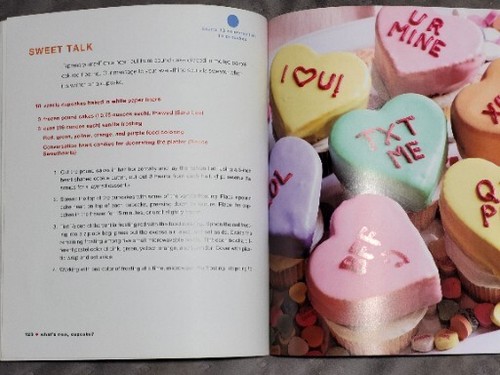 What's New Cupcake: Ingeniously Simple Designs For Every Occasion Book - Picture 3 of 5