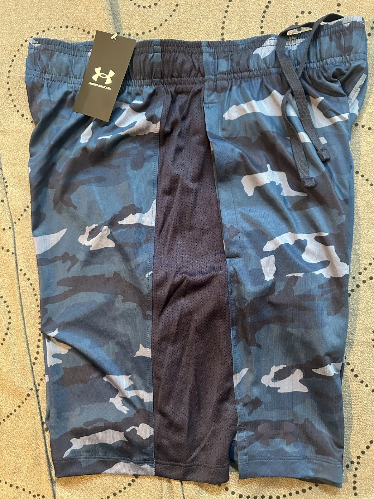 UNDER ARMOUR PERFORMANCE #410 BLUE'S PRINT CAMO SHORTS SIZE L MEN $40 LAST ONE