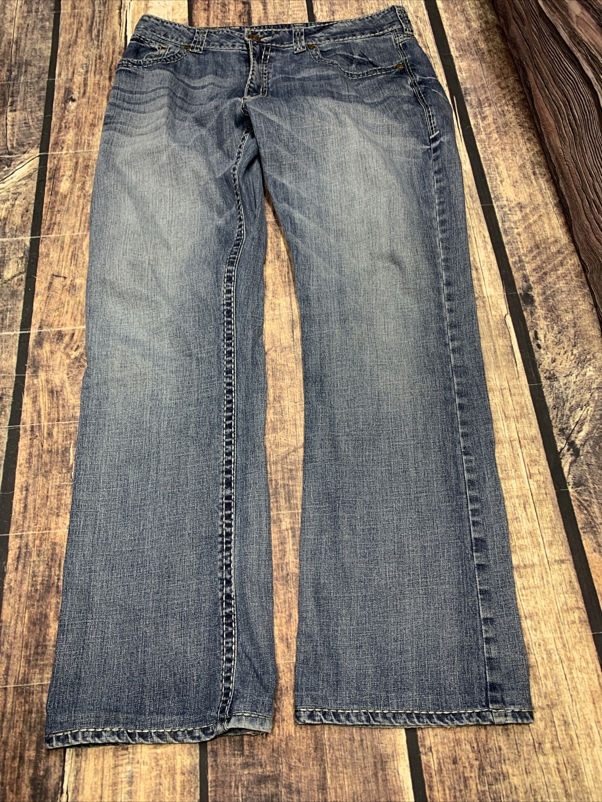 WRANGLER ROCK 47 Slim Boot Cut Jeans 