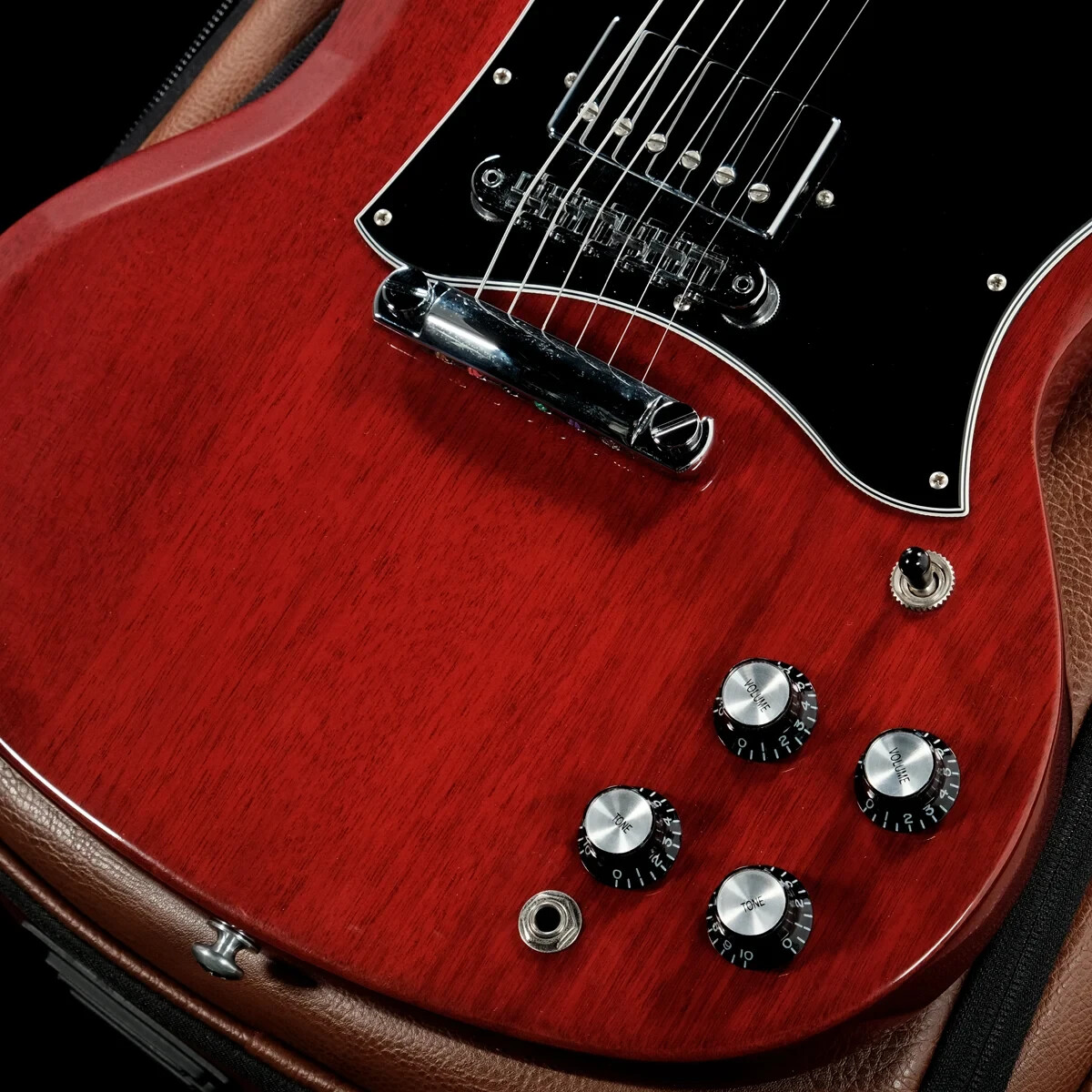 【状態良好】2019年GIBSON SG STANDARDチェリー Gibson SG Standard 2019 Electric Guitar Heritage Cherry