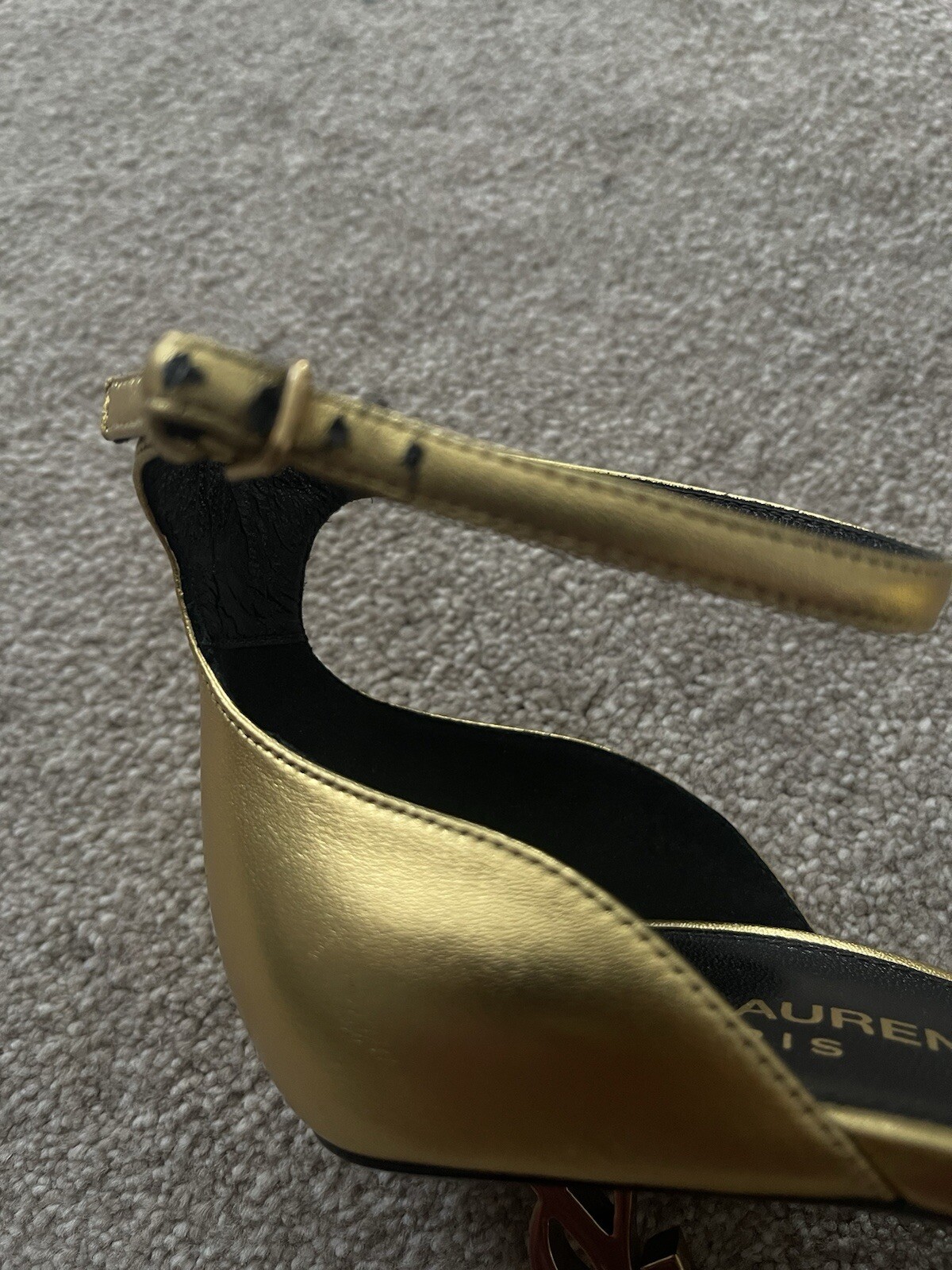 Saint Laurent Opyum tacchi oro in 85 mm misura 37