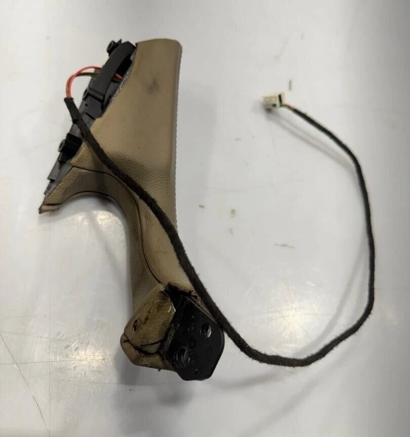 2003-2006 MERCEDES-BENZ SL500 R230 RIGHT INTERIOR HANDLE w/WINDOW SWITCH OEM - Image 4 of 4