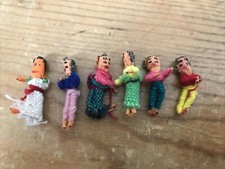 Set Lot 6 Small Tiny Handmade Folk Art Guatemalan Worry Dolls w Small Box