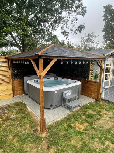HOT TUB 6 SEATER SPA SPRITZ LUXURY AMERICAN BALBOA 13AMP PLUG AND PLAY LIGHT NEW - Picture 6 of 15