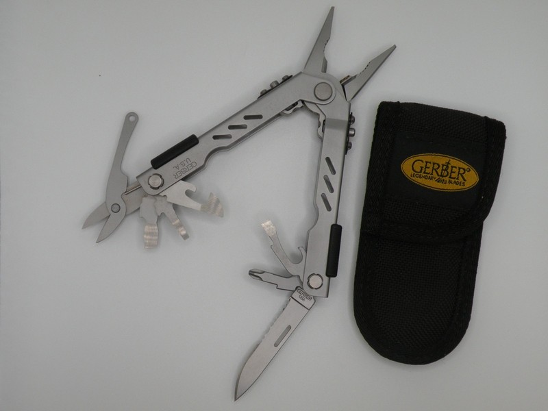 New Gerber MP400 Multitool with Sheath Never Used 