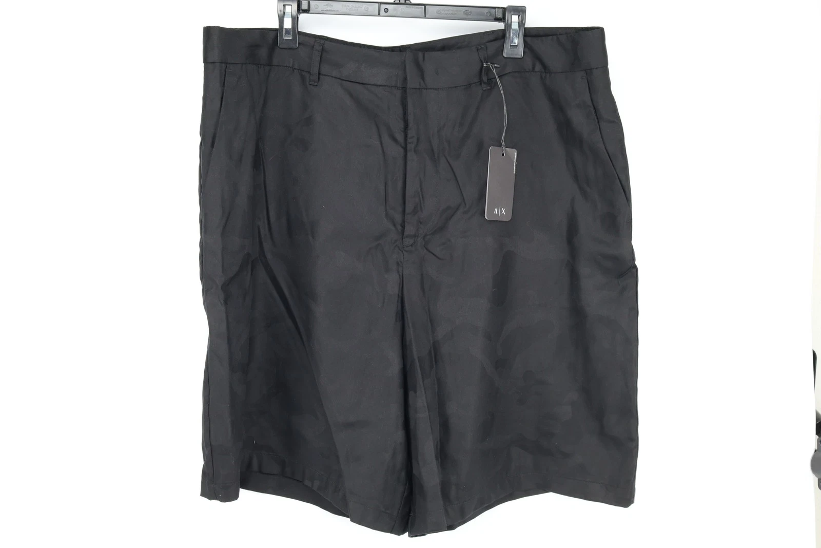 Armani Exchange Camo Shorts Men’s Size 40 Black Camouflage Casual