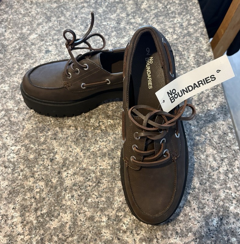 Women's No Boundaries Platform Boat Shoes Brown Size 9 Lace-up NWT