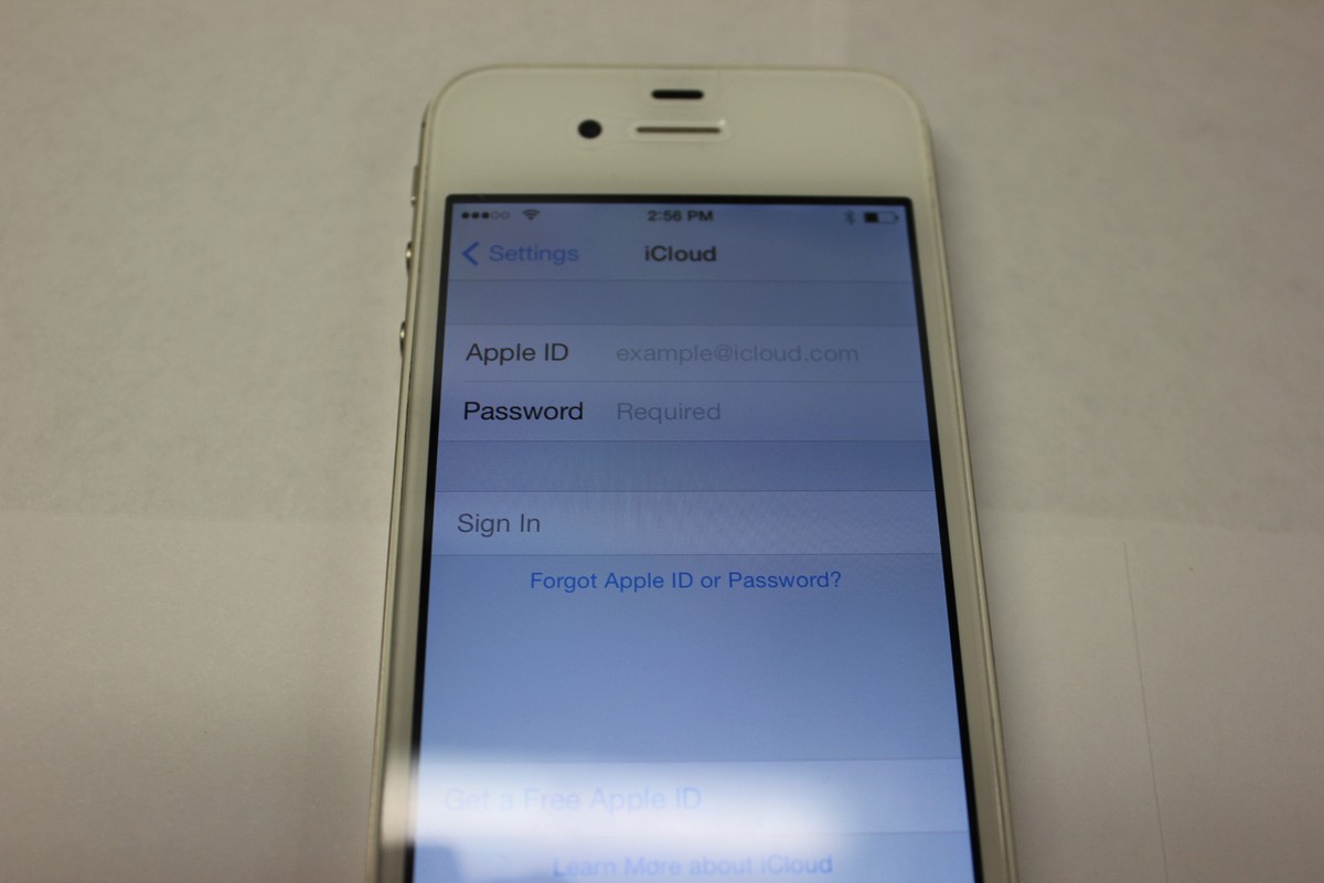 Apple iPhone 4S 8GB NF268LL/A Sprint CLEAN 99329-1 | eBay