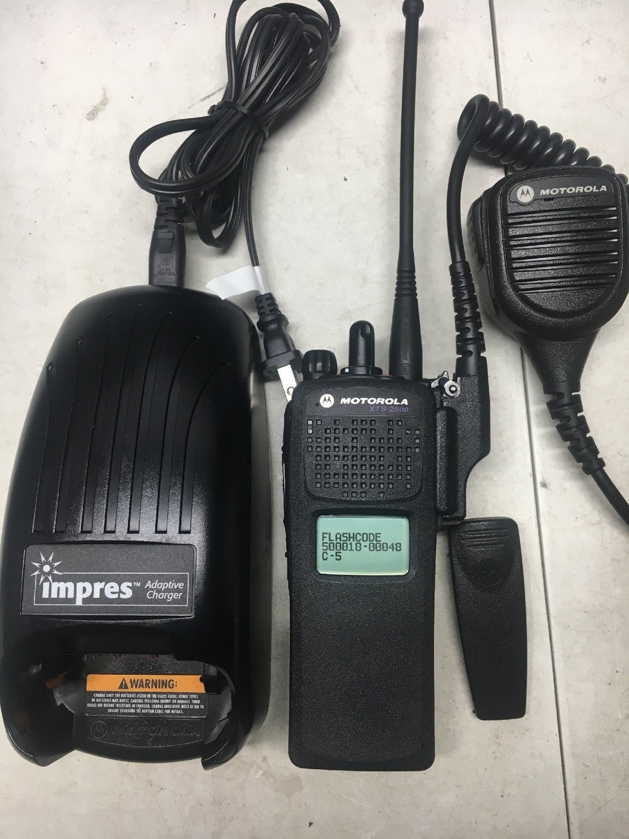 Motorola XTS2500 800mhz P25 Digital Radio H46UCD9PW5BN 500018