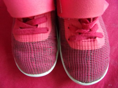 REEBOK TODDLER SZ 7 VENTUREFLEX CANVAS PINK EVERYDAY PLAYTIME SHOES - Picture 6 of 9