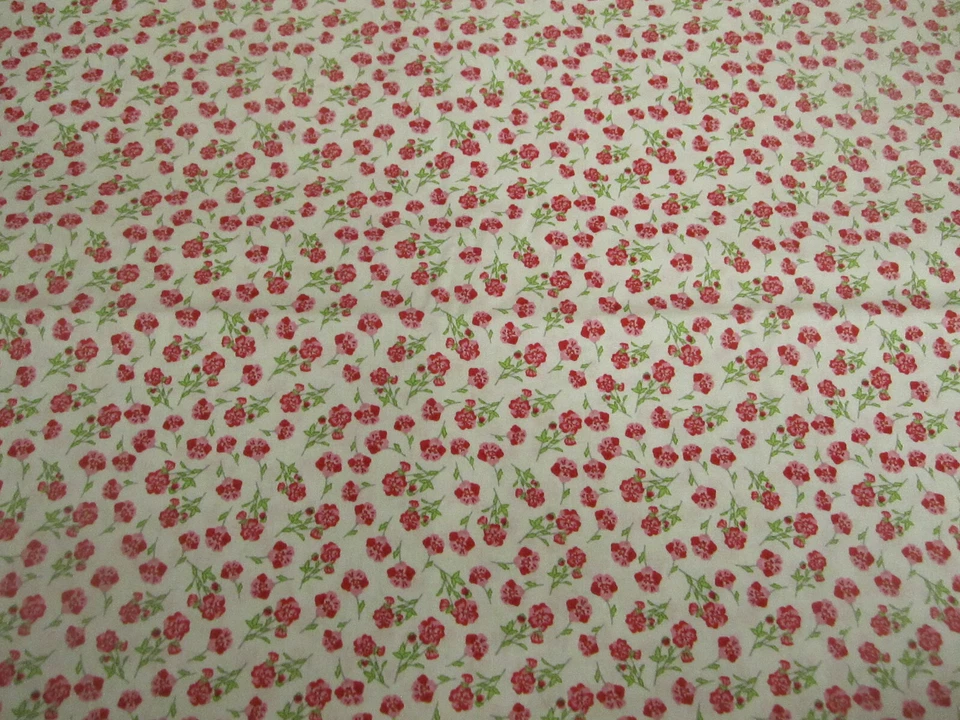 Tela de Algodón Rosa y Hubble David Textiles Rosa Rojo Floral sobre Blanco BTYx44 Foto 3 de 4